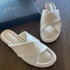 J. Crew Smooth Padded Criss Cross Delta Slide, Size 8, NEW in box